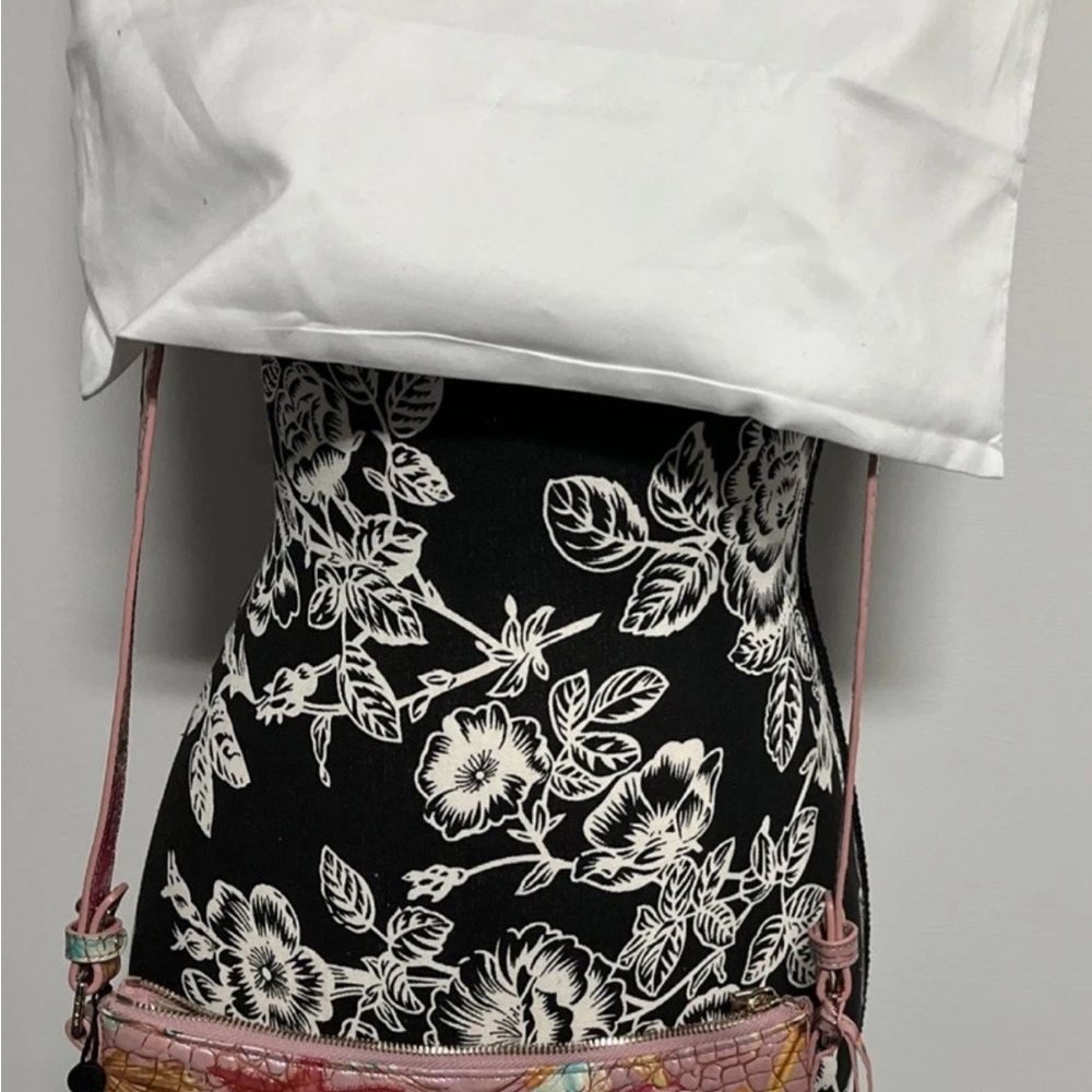 Brahmin Vibrant Starfish Crossbody Bag - Picture 3 of 5